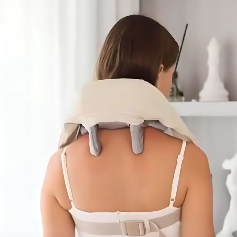 NeckandShoulderMassagerstandingup