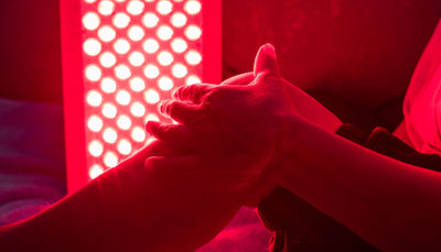 red light therapy panel on knee