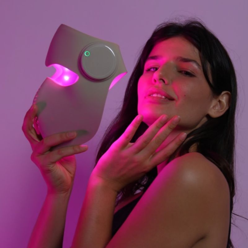 LaserLightTherapyMaskCloseUp2