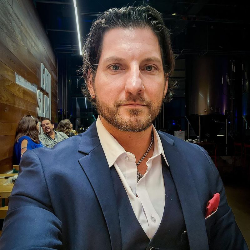 Man_Staring_into_Camera_4