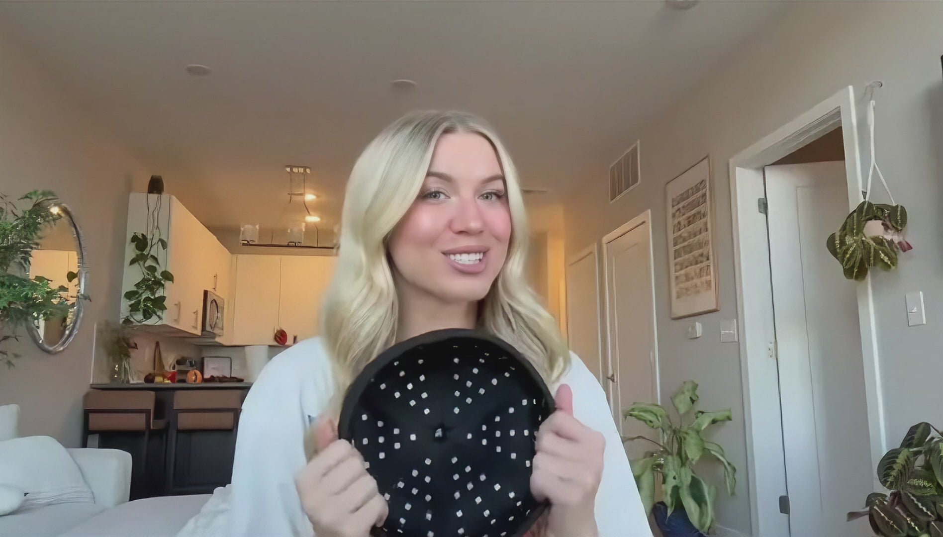 Load video: red light therapy cap 120 led how to video
